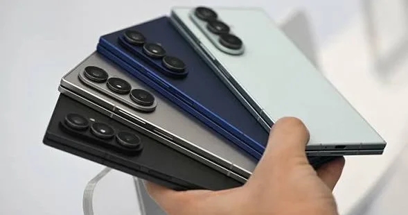 Qəbul imtahanı sona çatdı 11 nəfərdə telefon aşkarlandı