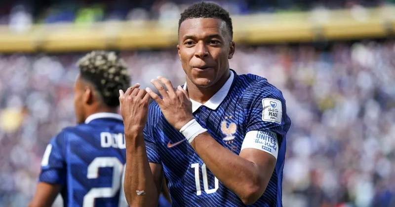 Fransa Paraqvay oyununun ən yaxşısı bilindi Bu, komandasına qələbə qazandıran Mbappe deyil