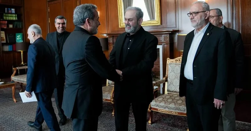 Əraqçi “Hizbullah“ və HƏMAS üzvləri ilə görüşüb
