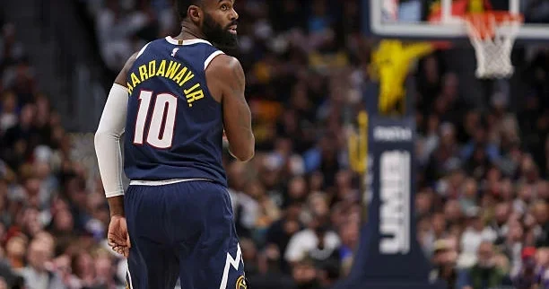 NBA əfsanəsindən oğluna qadağa: “10 nömrəyə toxunmasın”