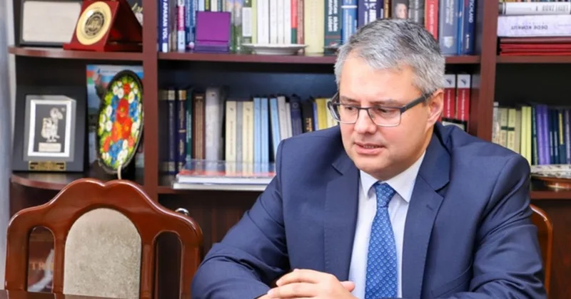 Azərbaycanın Mərakeşdəki səfiri indoneziyalı həmkarı ilə görüşüb
