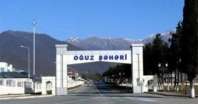 Oğuzda insanlara balta ilə hücum edən şəxs SAXLANILDI