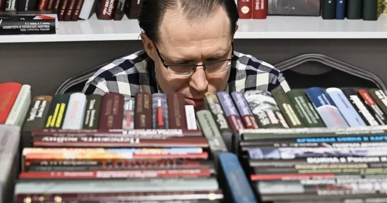 Вред нацинтересам : Беларусь расширила список запрещенных книг