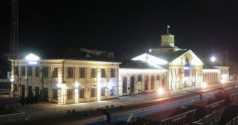 Россия нанесла массированный удар по городу Лозовая в Харьковской области Minval Politika