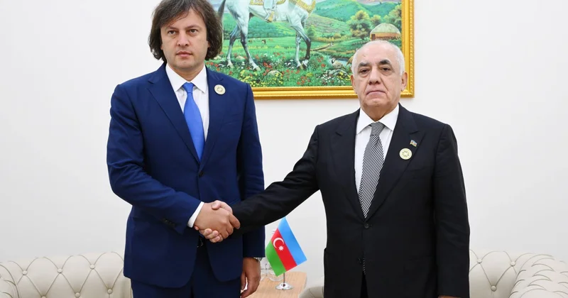 Əli Əsədov Kobaxidze ilə görüşdü
