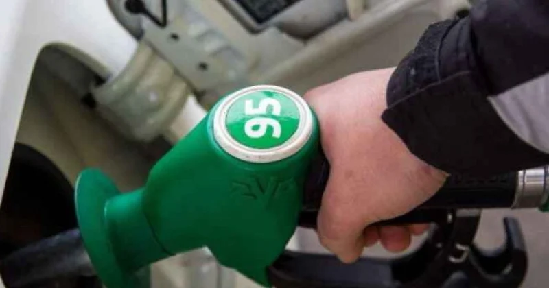 В Баку возобновлена продажа бензина марки АИ 95
