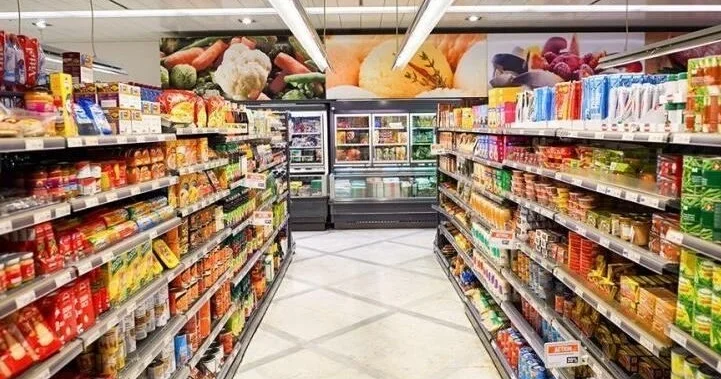 Azərbaycanda hamilə qadın gündəlik ərzaqları marketdən oğurlayırmış...