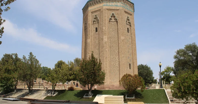 Möminə Xatun türbəsinin bərpasına başlanılıb