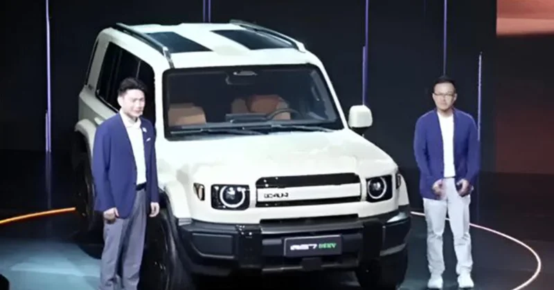 В Дубае представили новый кроссовер iCAR V27