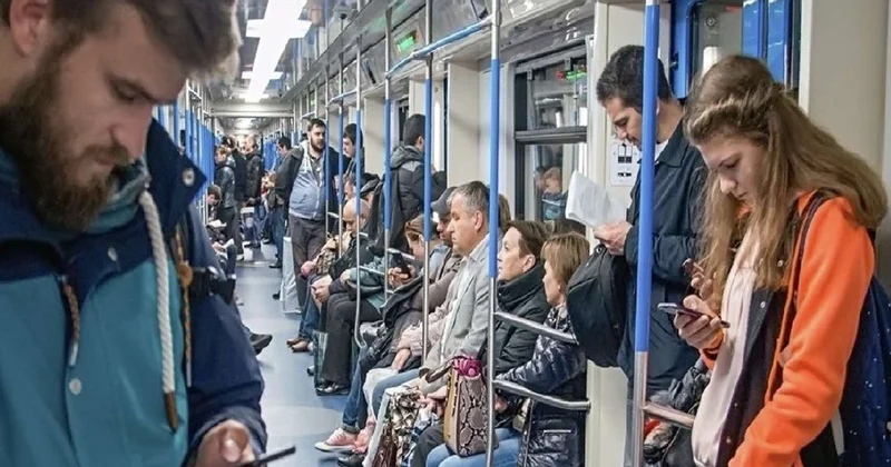Bu ölkədə metroda telefonu söndürmək QADAĞANDIR