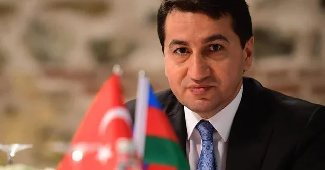 Hikmət Hacıyevdən sərt açıqlama: Türkiyə Azərbaycan münasibətlərini pozanlar satqındırlar