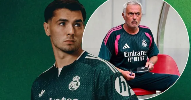 Mourinyu Qalatasaray ilə Beşiktaş ı məyus etdi