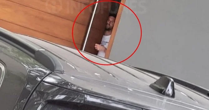 Messi qapı arxasında pusquya durdu Yaxalandı