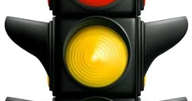 Yol təhlükəsizliyinin üçrəngli keşikçisi