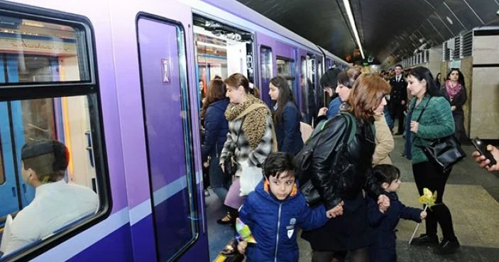 Metro əlavə 88 milyon sərnişin daşıyacaq