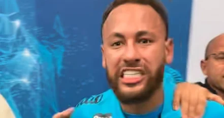 Neymar rəqib komandanın rəhbərləri ilə dalaşdı Video