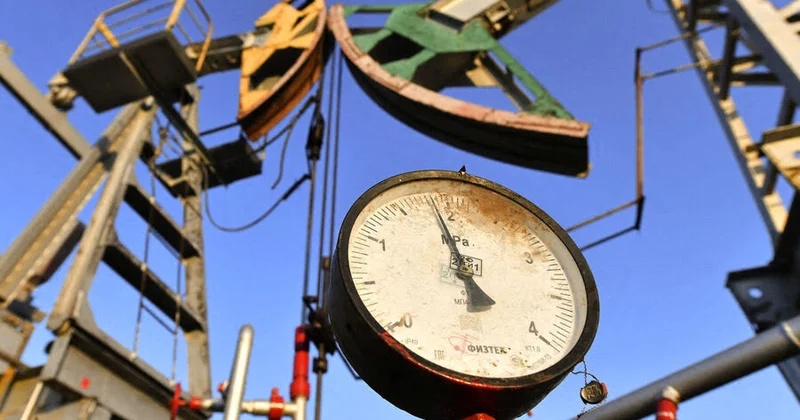 Brent markalı neftin qiyməti bir barel üçün 79,01 dollara düşüb
