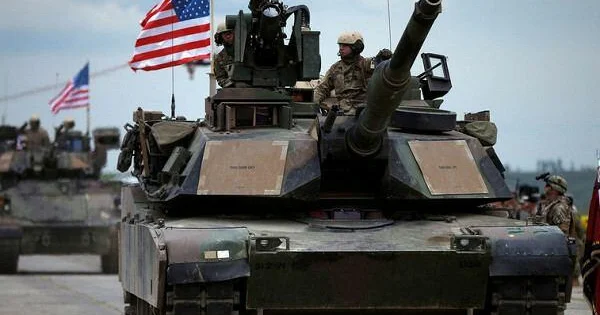 ABŞ 100 köhnə tankı dənizə atdı Səbəbi təəccübləndirdi