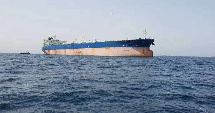 Oman suları yaxınlığında bir Hindistan gəmisi batdı