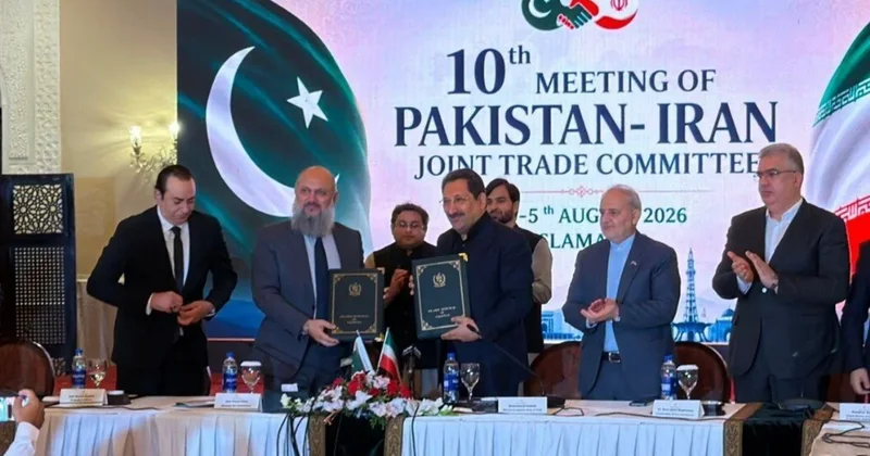 İranla Pakistan arasında 10 milyard dollarlıq ticarəti hədəfləyən memorandum imzalanıb