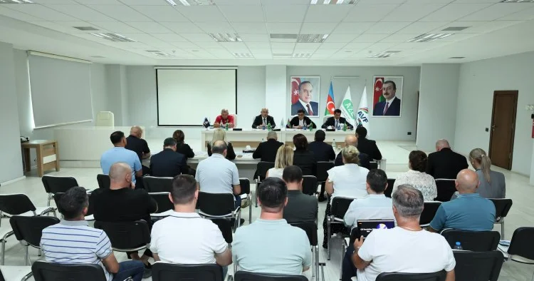 Fərid Qayıbovla federasiya rəhbərliyi yığmamızın məşqini izlədilər