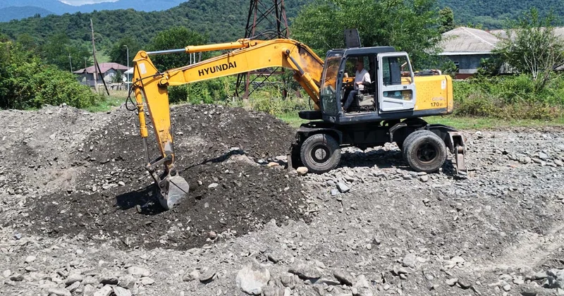 Zaqatalada sel sularına qarşı operativ tədbirlər görülür Fotolar