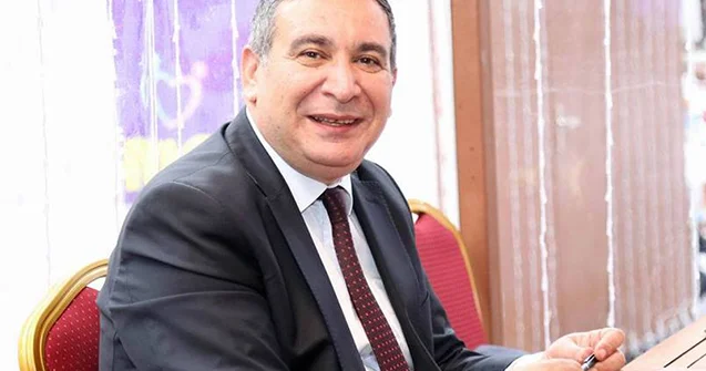 “Anam ayda 3 kitab oxuyurdu, indi Tik tok a baxır...”