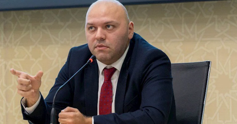 Sosial şəbəkələr azyaşlıların təhlükəsizliyinə görə daha böyük məsuliyyət daşımalıdır