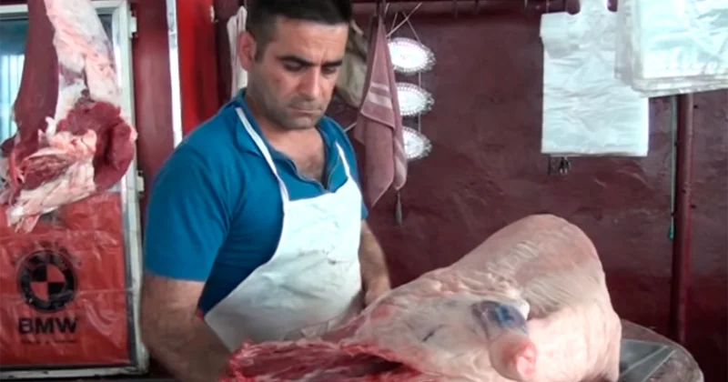 “Görür ki, 18 manatdır, çolpa budu alıb gedir” Video