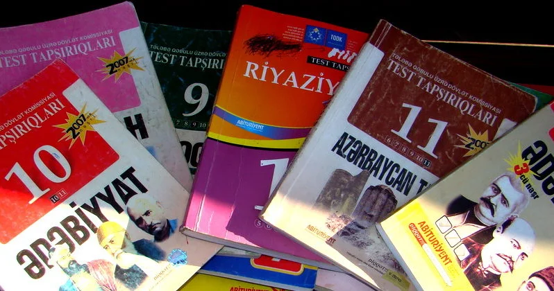 Şagirdlər məktəbə dərslik aparmayacaqlar? RƏSMİ