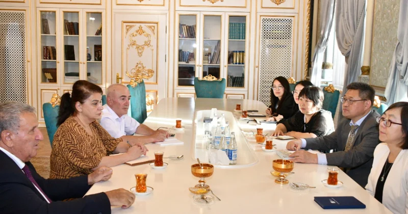 AMEA da Çin Sosial Elmlər Akademiyasının nümayəndə heyəti ilə görüş olub