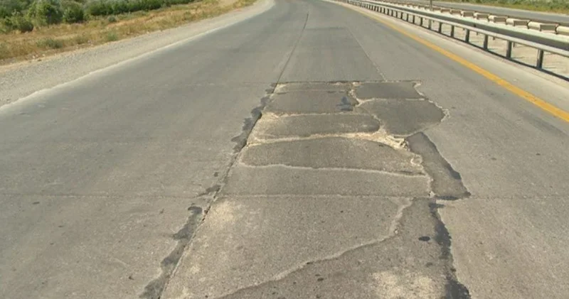 Təmiri yarımçıq qalan bu yollar insan ölümünə səbəb olur AÇIQLAMA