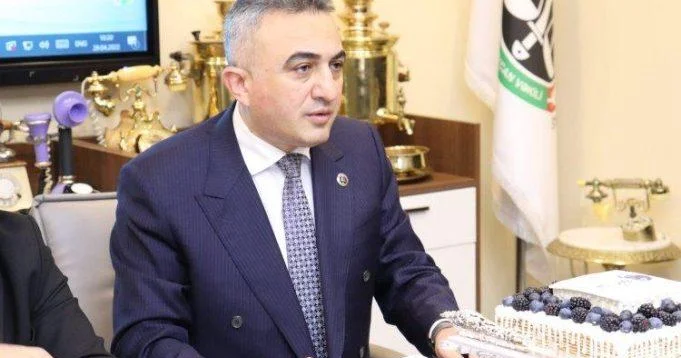 Vəkillər Kollegiyasının sədri vətəndaşları qəbul edib