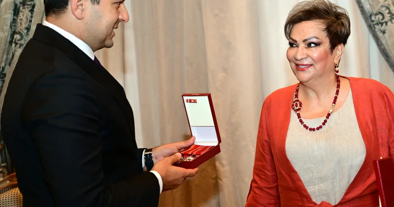 Xalq artisti Afaq Bəşirqızına Şərəf ordeni təqdim edilib