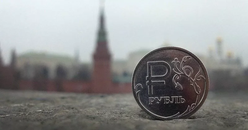 Курс валют Центробанка Азербайджана: рубль упал