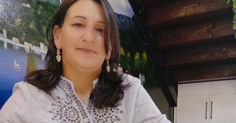 43 yaşında 9 cu sinif məzunu oldu Şəhla Mirzəyevanın uğur hekayəsi