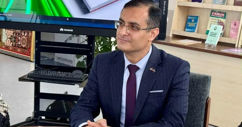 Virtual aləmin görünməyən qanunları: Rəqəmsal hüquqi plüralizmin sirli dünyası