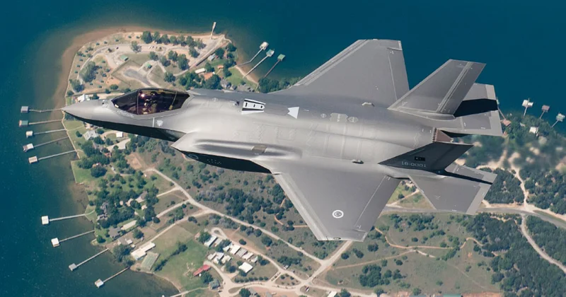 США перебрасывают F 35