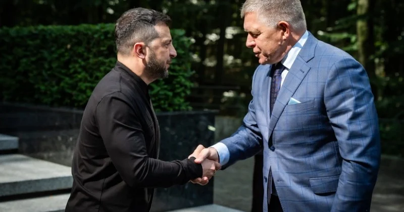 KİV: Fitso Ukraynanın Aİ yə daxil olmasını dəstəkləyib