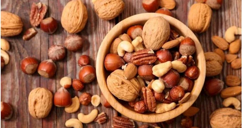 Azərbaycan vətəndaşları qoz fındıq yeməyi kəskin artırıblar Rəsmi