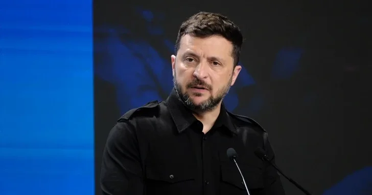 Президент Украины призвал ускорить работу над гарантиями безопасности в разговоре с генсеком НАТО