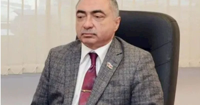 Velosiped zolağı bir küçədə var, beş küçədə yox, məntiqlidir bu? Sabiq deputat
