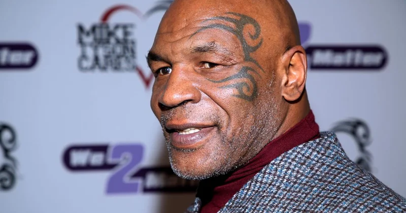 Tayson yenidən rinqə çıxacaq FOTO