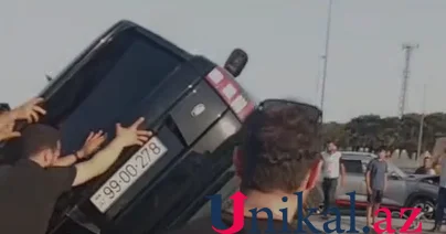 Bakıda Range Rover aşdı VİDEO