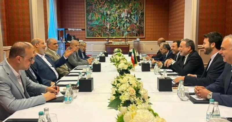 Əraqçi Dohada HƏMAS nümayəndələri ilə görüşüb