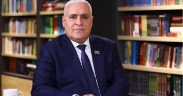 Siyasi diletantların ucuz və uğursuz manipulyasiya oyunları Vüqar Rəhimzadə