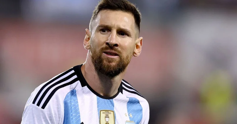 Argentina mundiala vəsiqəsini təmin edib Messidən dubl