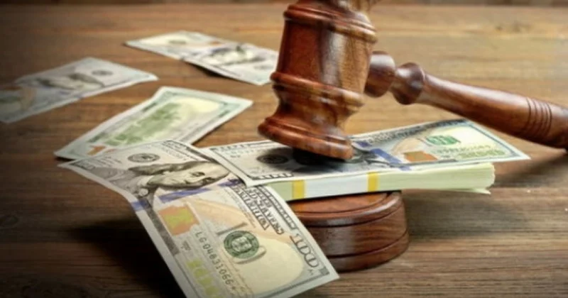 Maliyyə Nazirliyi banklara 200 milyon manat pul qoydu