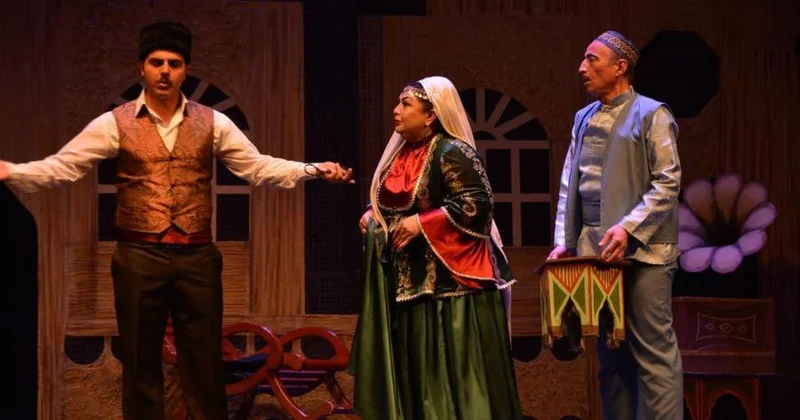 Səhnəyə DÖNÜŞ Teatrlar yeni mövsümə hansı yeniliklərlə başlayır? SORĞU