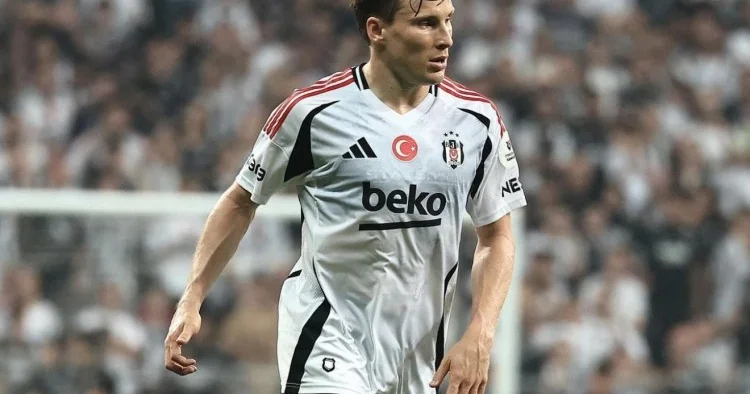 Beşiktaş ın müdafiəçisi Super Liqa klubunun hədəfində